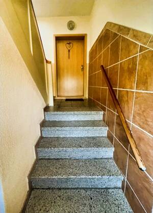 Gepflegtes 3-Familienhaus in der Brühlervorstadt in Erfurt- Dachgeschosswohnung ab 01.02.2027 bezugsfrei – 99092 Erfurt – Vorschaubild 4
