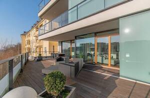 Exklusive Terrassenwohnung mit Hafen- & Elbblick!