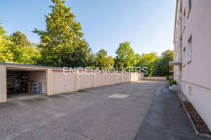 Wohnen mit Wohlfühlcharakter: Lichtdurchflutete 3,5-Zimmer-Wohnung im Regensburger Westen – 93049 Regensburg – Vorschaubild 4