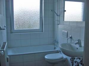 Moderne 2-Zimmer-Wohnung mit Balkon in begehrter Lage - jetzt entdecken! – 50733 Köln – Vorschaubild 9