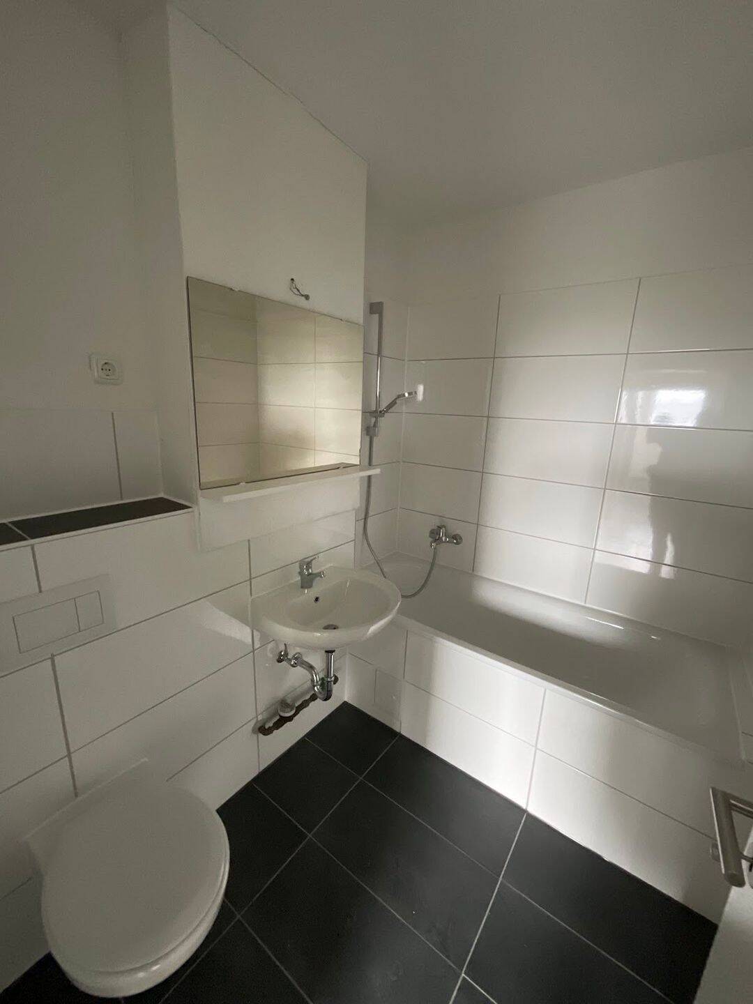 Ihre neue Wohnung im 7.Obergeschoss – Düsseldorf – Vorschaubild 3