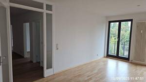 Sonnige, helle 3-Raum-Wohnung mit neuer Einbauküche – 39112 Magdeburg – Vorschaubild 2
