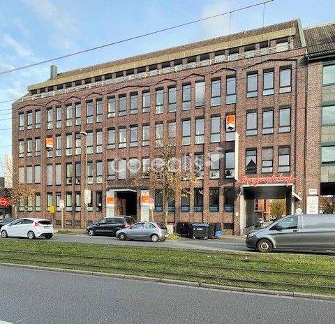 Moderne Büroflächen zu mieten. Ausreichend PKW-Stellplätze