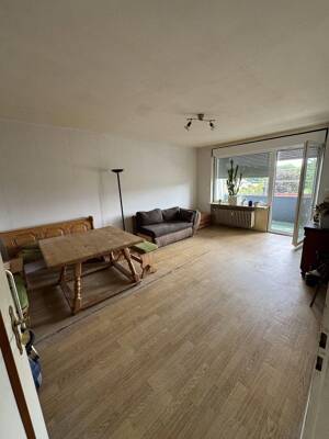 Helle 3,5 Zimmer-Wohnung mit Balkon, Aufzug und neuem Badezimmer – 76863 Herxheim – Vorschaubild 2