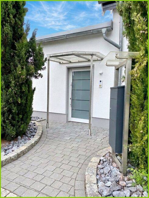 Saniertes Wohn- und Geschäftshaus mit zwei Wohneinheiten, Büroeinheit und großzügigem Grundstück in Ahlen-Vorhelm! – Ahlen – Vorschaubild 2