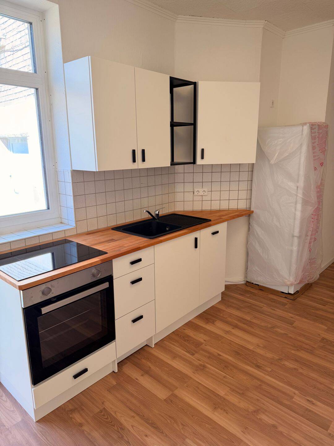 3 Zimmer Wohnung mit Terrasse und neuer EBK in 90441 Nürnberg – Nürnberg – Vorschaubild 2