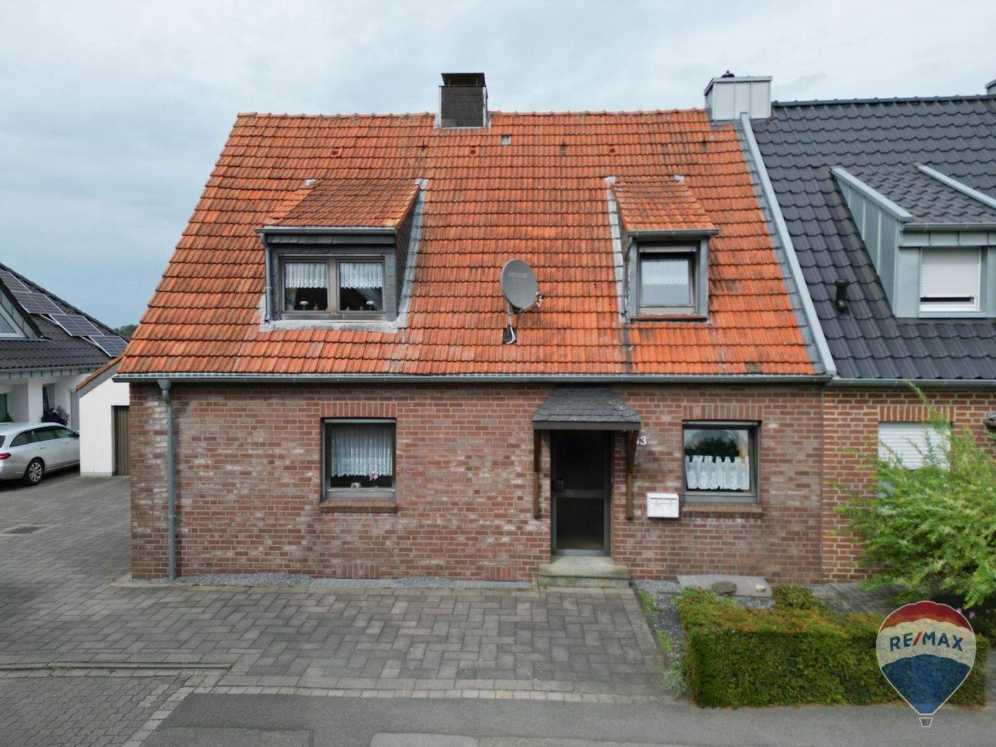 Ihr neues Zuhause in Pfalzdorf - geräumige Doppelhaushälfte, auch als Zweifamilienhaus ideal ! – Goch – Vorschaubild 3
