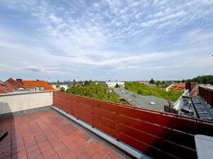 Denkmalschutz: Stilvolle 3-Zimmer-Dachgeschoss-Maisonettewohnung mit zwei Terrassen in Berlin – 14052 Berlin – Vorschaubild 8