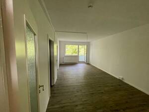 Renovierte 4-Zimmer-Wohnung! – 99091 Erfurt – Vorschaubild 3
