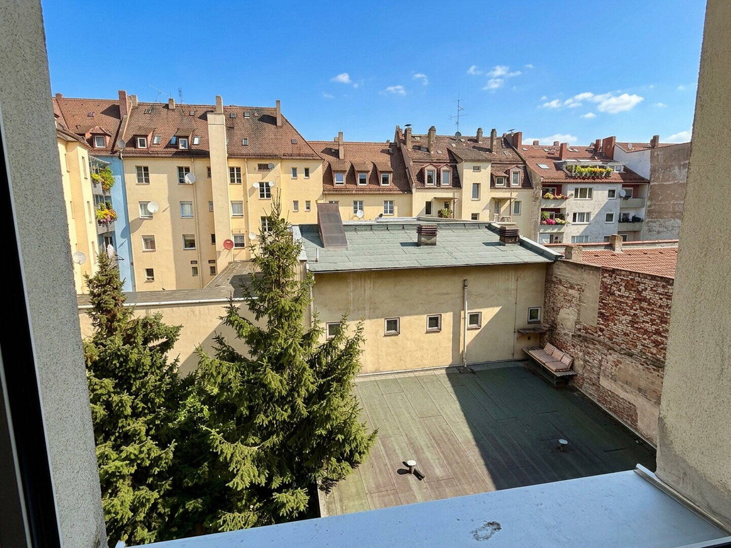 Sonnige 2-Zimmer-Eigentumswohnung im Altbau, 3. OG, ca. 66 m2, Keller & Dachboden – Nürnberg – Vorschaubild 6