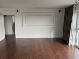 Exklusive, sonnige Familienwohnung - 4-ZKB mit Balkon direkt am Rebstockpark – 60486 Frankfurt am Main – Vorschaubild 9