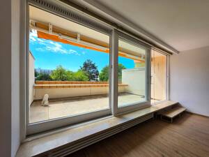 Sonnige Terrassen-Wohnung mit Blick ins Grüne in Perlach – 81737 München – Vorschaubild 1