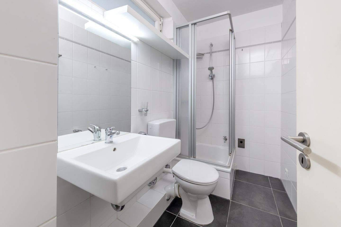 1-Zimmer-Appartment mit Südbalkon an der Alster – Hamburg – Vorschaubild 6
