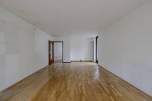 Große 2-Zimmer-Wohnung mit zwei Balkonen und TG-Stellplatz, sofort bezugsfrei – 81379 München – Vorschaubild 5