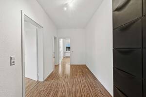 Charmante 3-Zimmer-Altbauwohnung mit Balkon im begehrten Stuttgart-West – 70197 Stuttgart – Vorschaubild 4