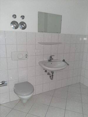 helle 2-Raum-Wohnung mit Balkon – 8058 Zwickau – Vorschaubild 8