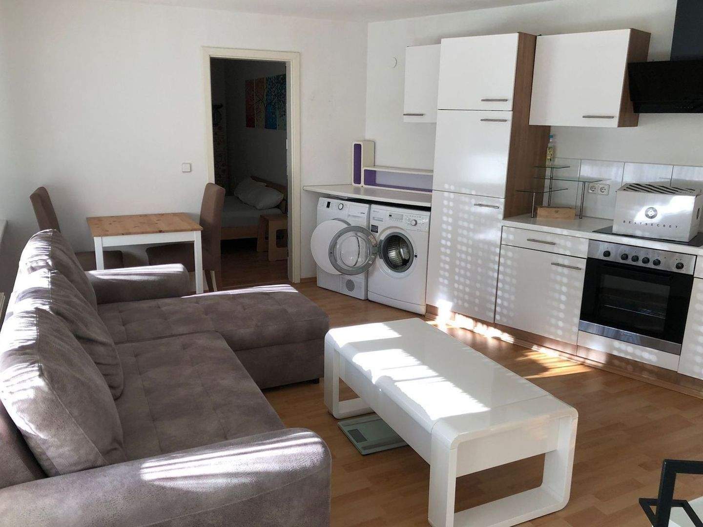 Zwei Apartments möbliert - für Individualisten, Studenten oder Kapitalanleger in ruhiger Lage in Beiertheim-Bulach – Karlsruhe – Vorschaubild 2