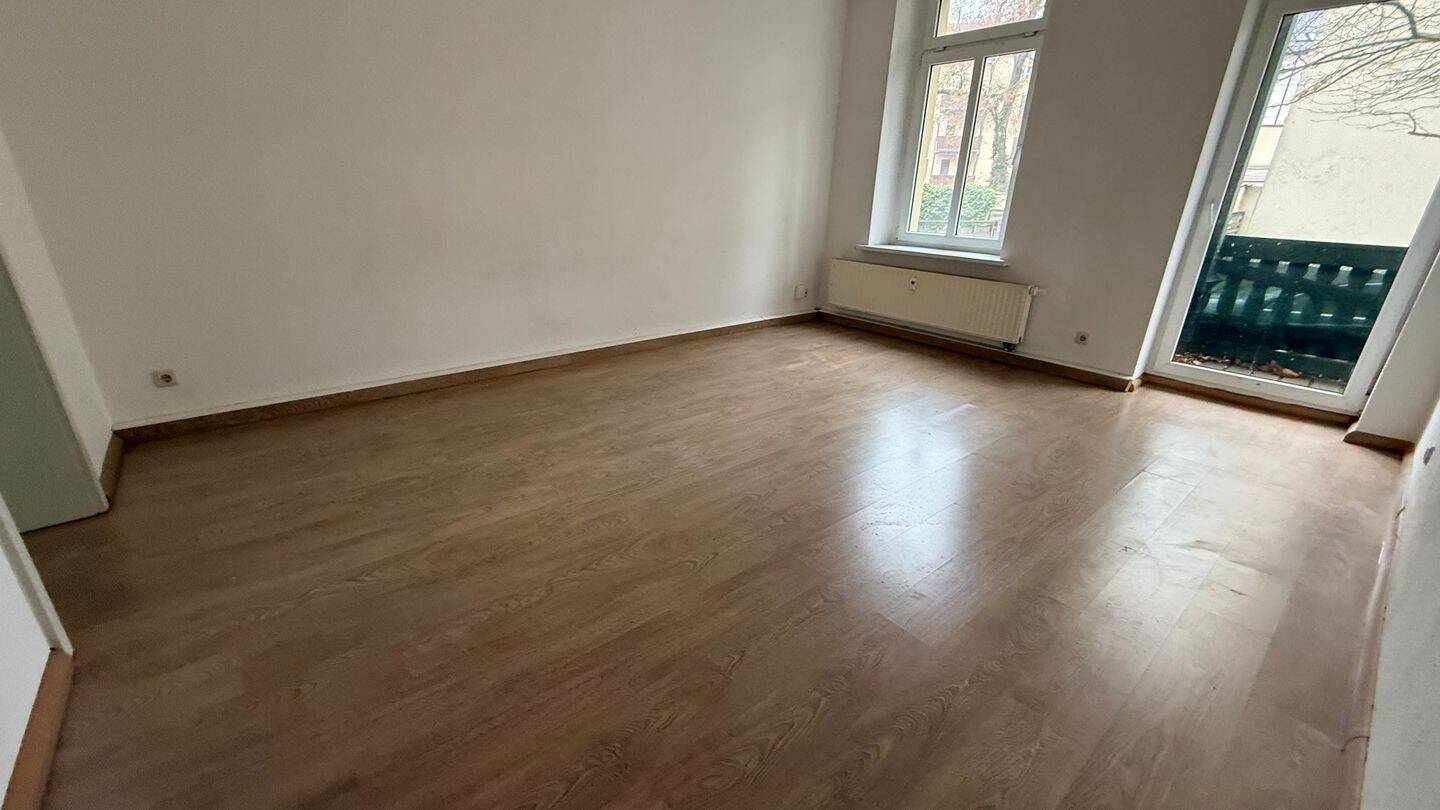 TOP Whg. - Bad mit Fenster + Wanne / sep. Küche u.v.m.