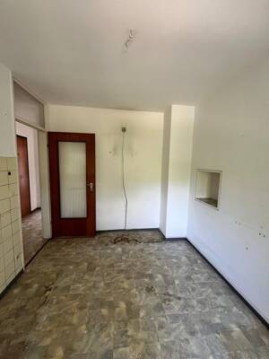 Geräumige 4-Zimmer-Wohnung mit Loggia – 76135 Karlsruhe – Vorschaubild 7