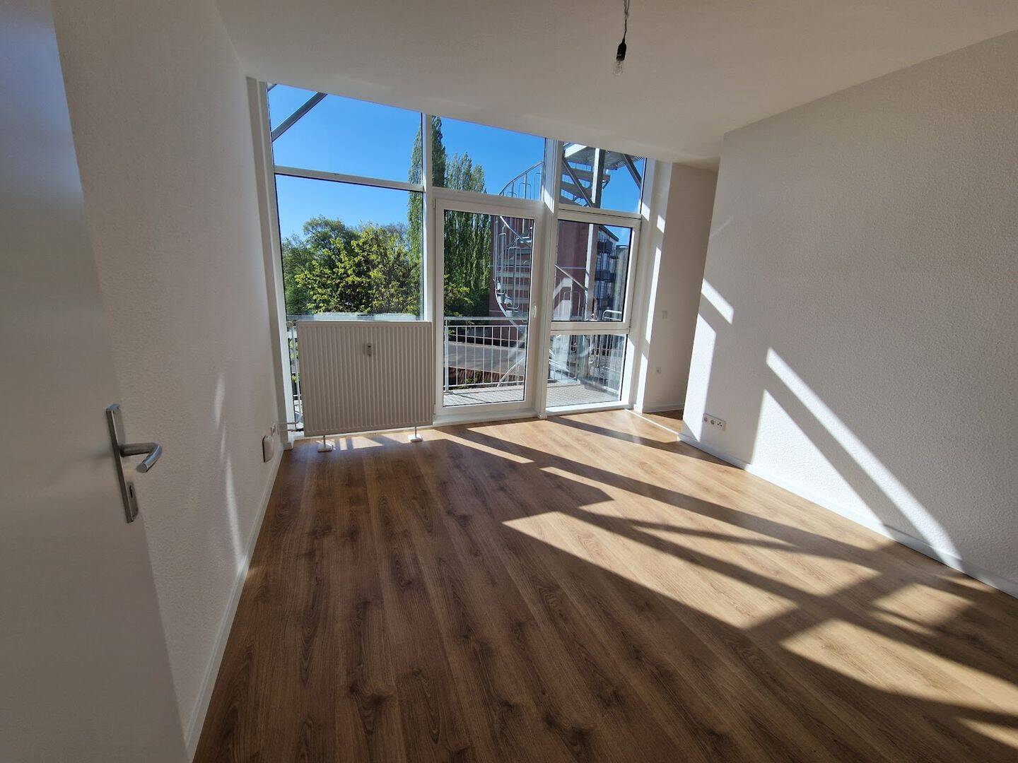 Wir haben renoviert - jetzt besichtigen und top Wohnung sichern! – Magdeburg – Vorschaubild 3