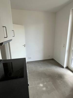 Sehr schöne kernsanierte 2-Zimmer-Wohnung mit Balkon – 27570 Bremerhaven – Vorschaubild 4