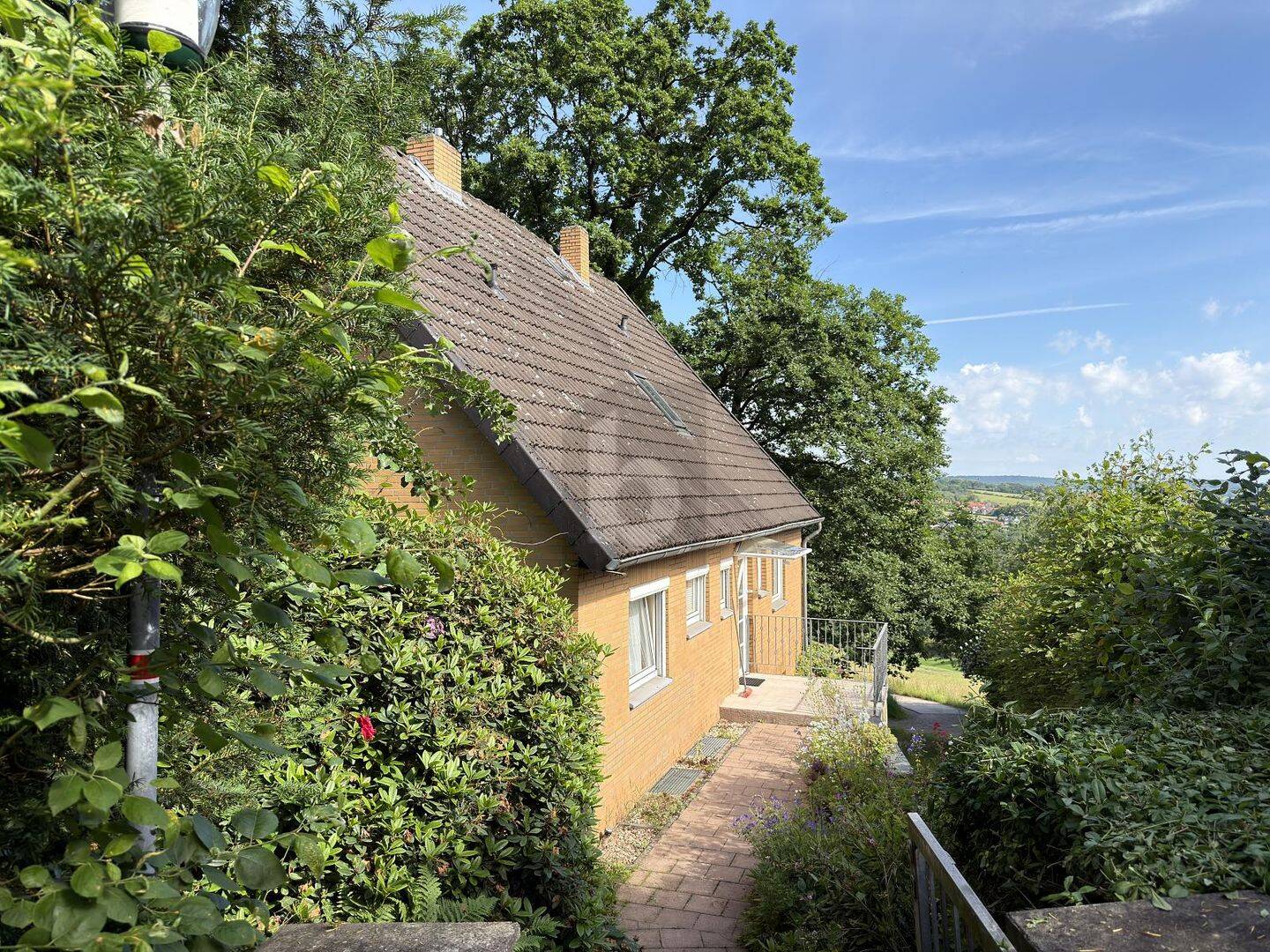 WOHNTRAUM IN IDYLLISCHER WALDLAGE! – Bad Salzdetfurth – Vorschaubild 2
