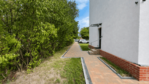 Helle 3-Zimmer-Wohnung im 1. OG eines kernsanierten Altbaus in Berlin-Köpenick – 12555 Berlin – Vorschaubild 2