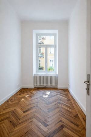 AIGNER - Wohnen mit Geschichte und Stil - exklusiv sanierte Altbauwohnung direkt an der Isar – 80469 München – Vorschaubild 4