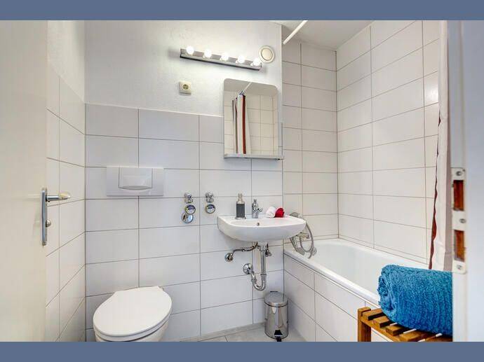 Möbliert: Helles Apartment mit Südwest-Balkon – München – Vorschaubild 8