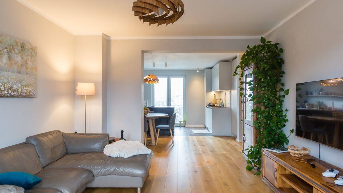HOMESK - Bezugsfreie, kernsanierte 3-Zimmer-Wohnung mit Südwest-Balkon, 2 Bädern & Wohnküche – Berlin – Vorschaubild 4