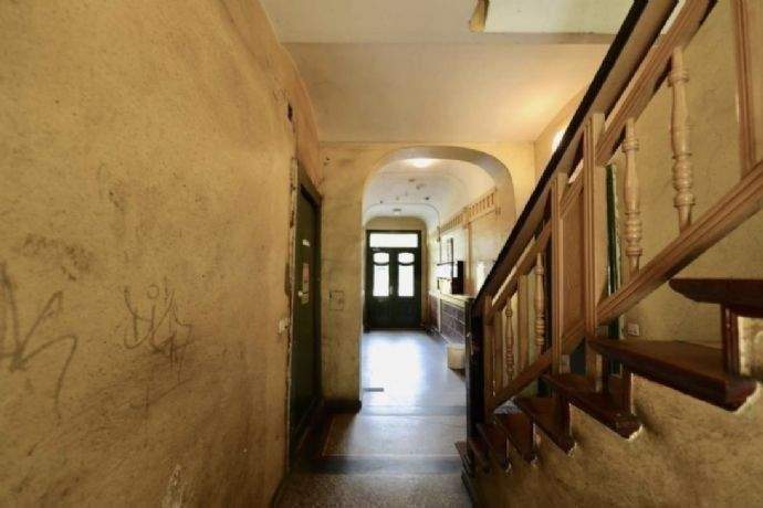 ALTBAUCHARAKTER - OPTIMALE RAUMAUFTEILUNG MIT BALKON - ZUR ZEIT VERMIETET – Berlin – Vorschaubild 3
