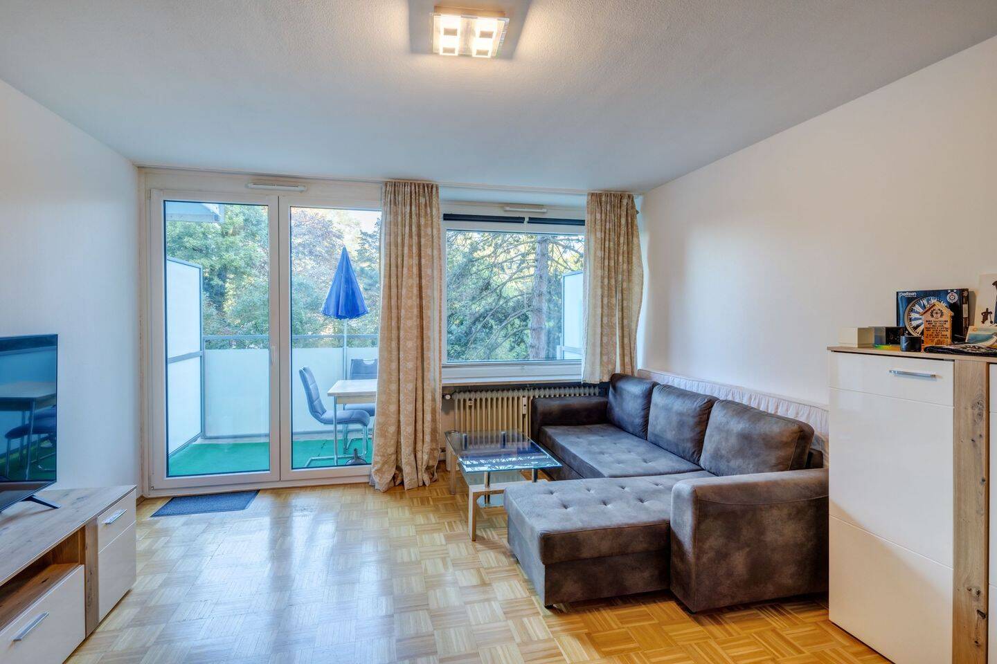 Bogenhausen: 1-Zimmer Apartment mit Blick ins Grüne - bald frei – München – Vorschaubild 2