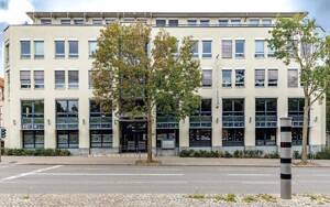 Attraktive Gewerbeimmobilie in Erfurt: Bürohaus mit nachhaltigen Erträgen und eigener Bürofläche