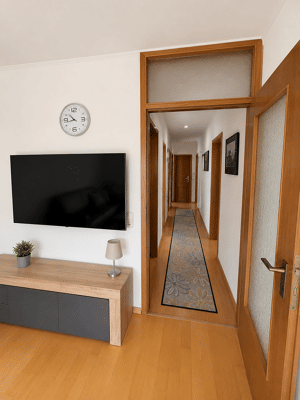 Gepflegte 2,5-Zimmer-EG Wohnung mit Südterrasse, Garten und Garage in Freiburg-Weingarten – 79114 Freiburg im Breisgau – Vorschaubild 9