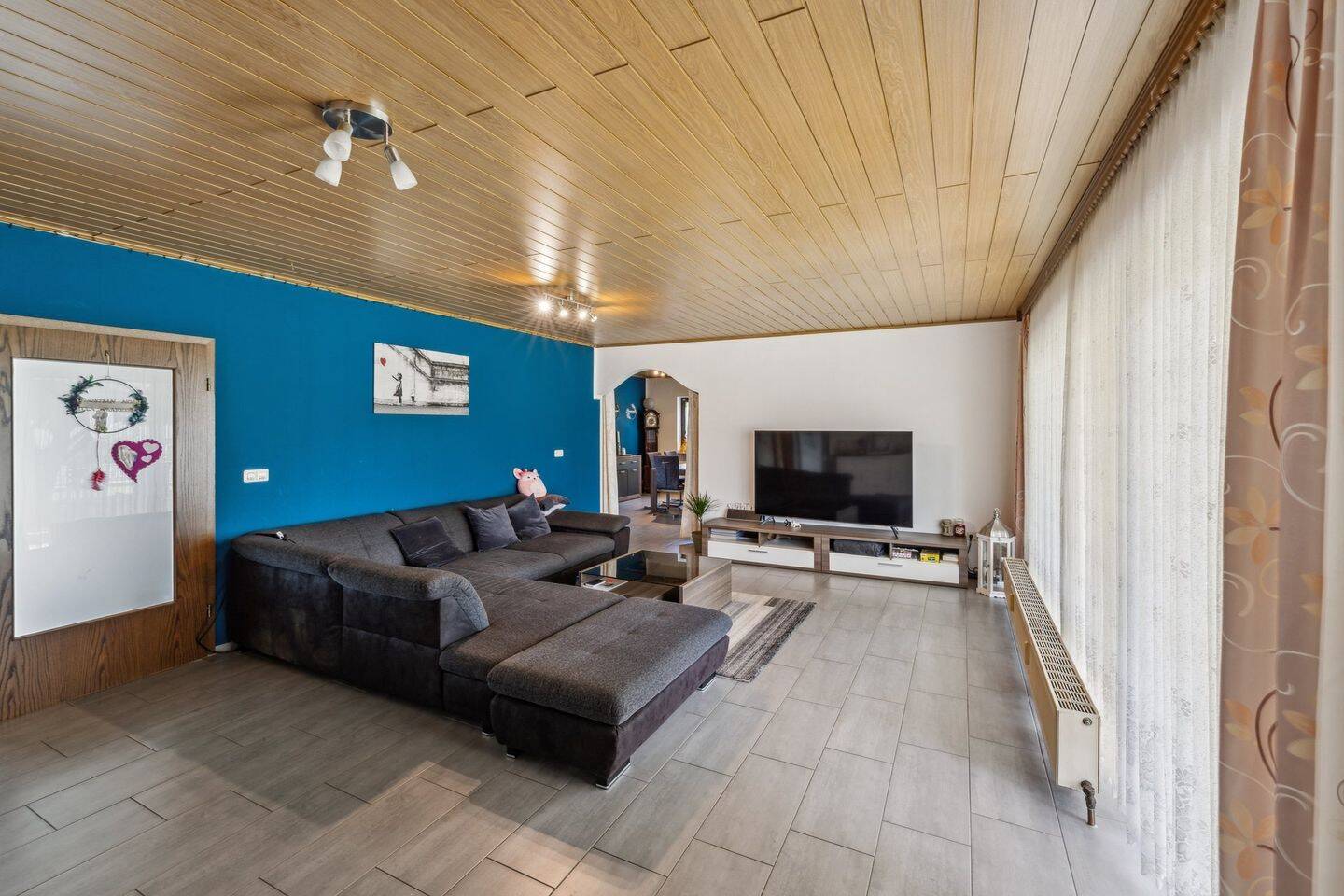 Für Pferdehalter, für die große Familie: Großer Bungalow mit Einliegerwohnung + 2226 m² Areal – Münzenberg – Vorschaubild 5