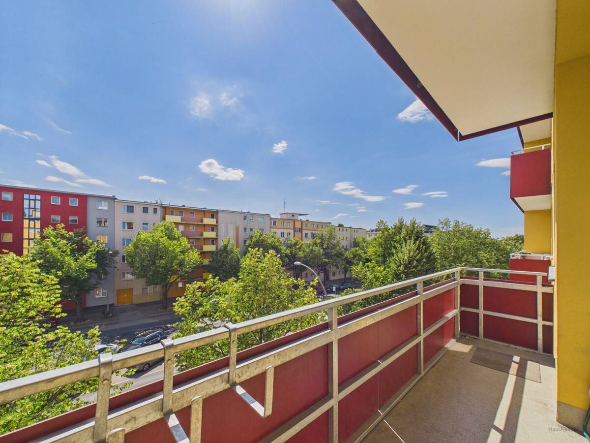 3-Zimmer-Wohnung mit Südwest-Balkon - Nähe Schloss Charlottenburg – 10587 Berlin – Bild 1 von 9