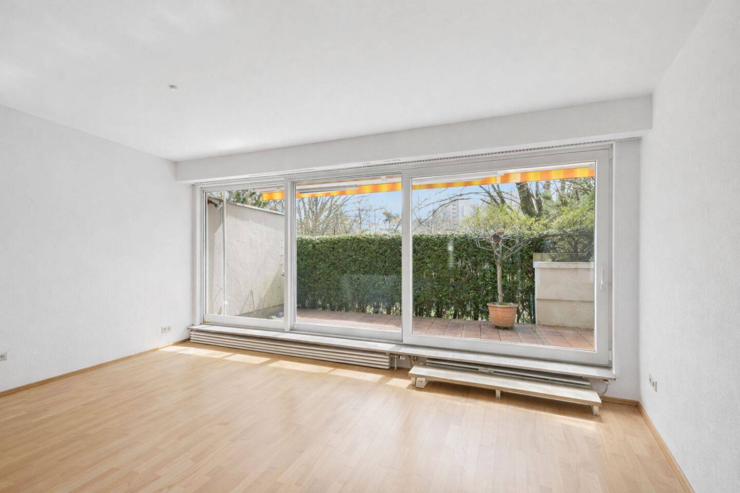 *SOFORT BEZUGSFREI* - Sehr großzügige 4-Zimmer-Wohnung nur 5 Radminuten vom PEP entfernt, Neuperlach – München – Vorschaubild 4