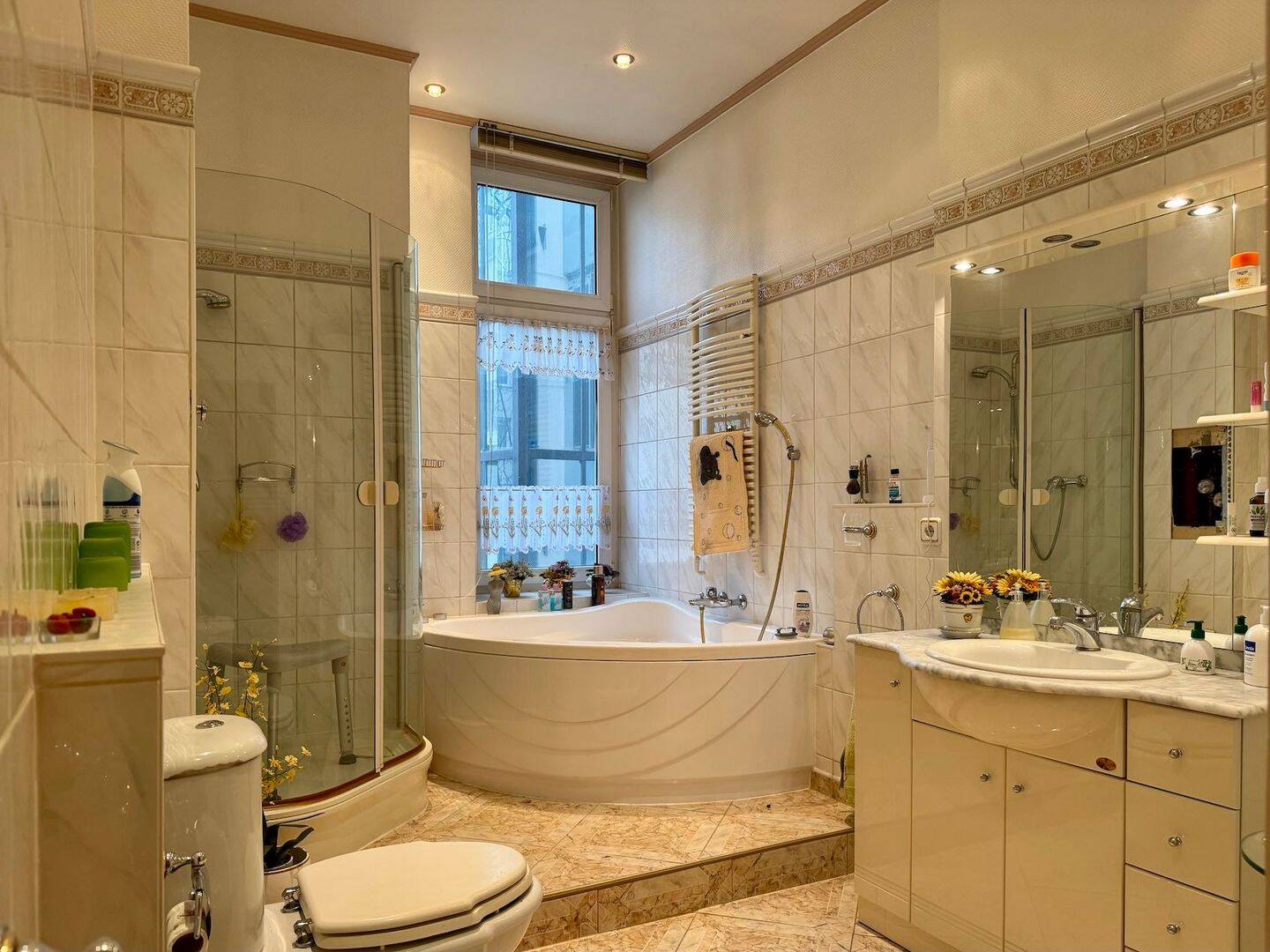 4-Zimmer-Eigentumswohnung kaufen im Stuckaltbau in Berlin-Schöneberg, ca. 123 m², Balkon, bezugsfrei – Berlin – Vorschaubild 7