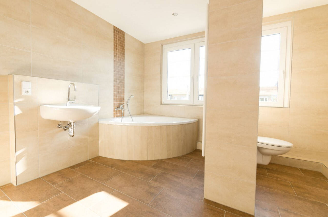 Familienwohnug / Balkon / Gäste-WC – Chemnitz – Vorschaubild 2