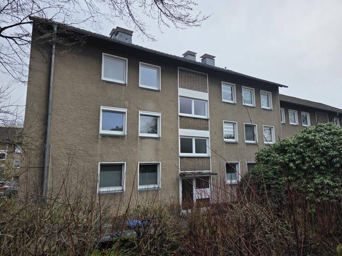 *Leerstehende 3-Zimmer-Wohnung mit Balkon* sofort verfügbar & provisionsfrei! – 45136 Essen – Bild 1 von 9