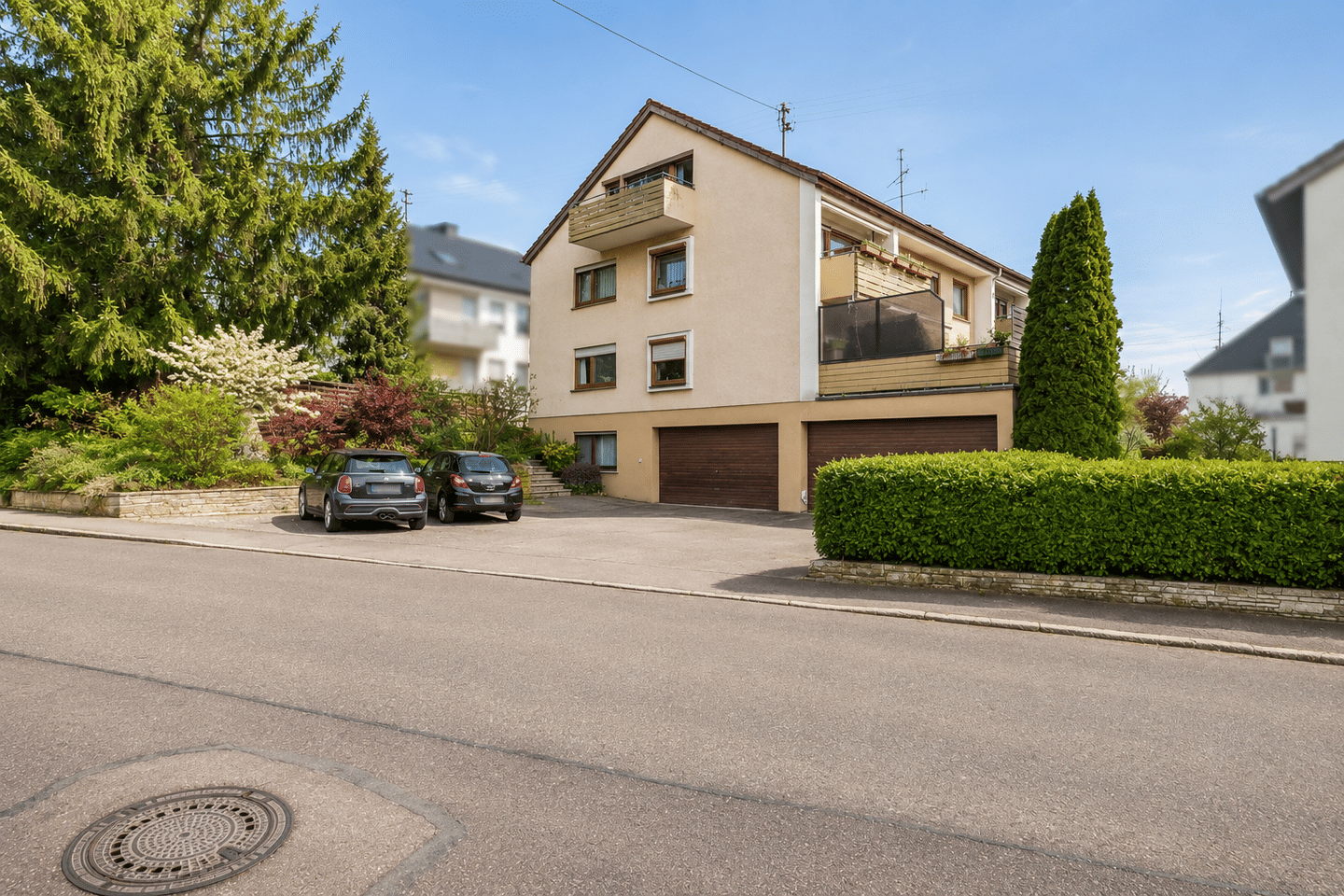 Mehrfamilienhaus in Leinfelden-Echterdingen - solide Kapitalanlage in gefragter Lage – Leinfelden-Echterdingen – Bild 1 von 9