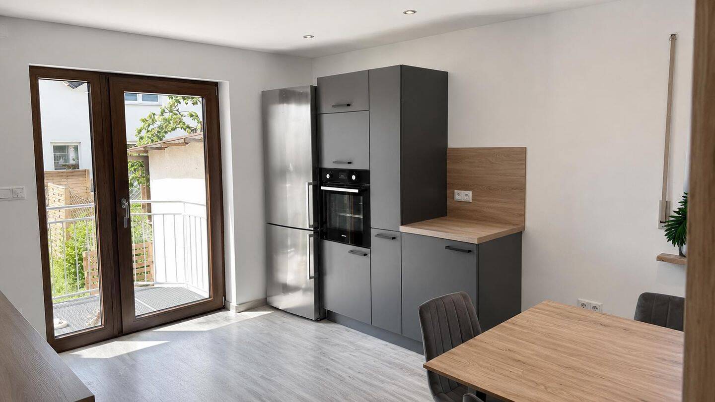 Barrierefreie Erdgeschosswohnung mit Terrasse, Garten und gepflegter Ausstattung in ruhiger Wohnlage – Altdorf bei Nürnberg – Bild 1 von 9