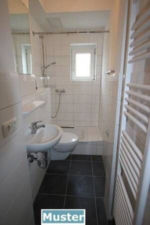 Stop! Individuelle 2,5-Zimmer-Wohnung – 24116 Kiel – Vorschaubild 2