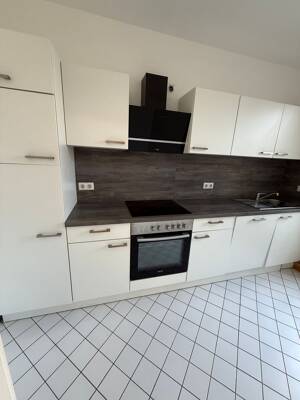 ruhig gelegene 3 Raum-Wohnung mit Einbauküche – 4159 Leipzig – Vorschaubild 5