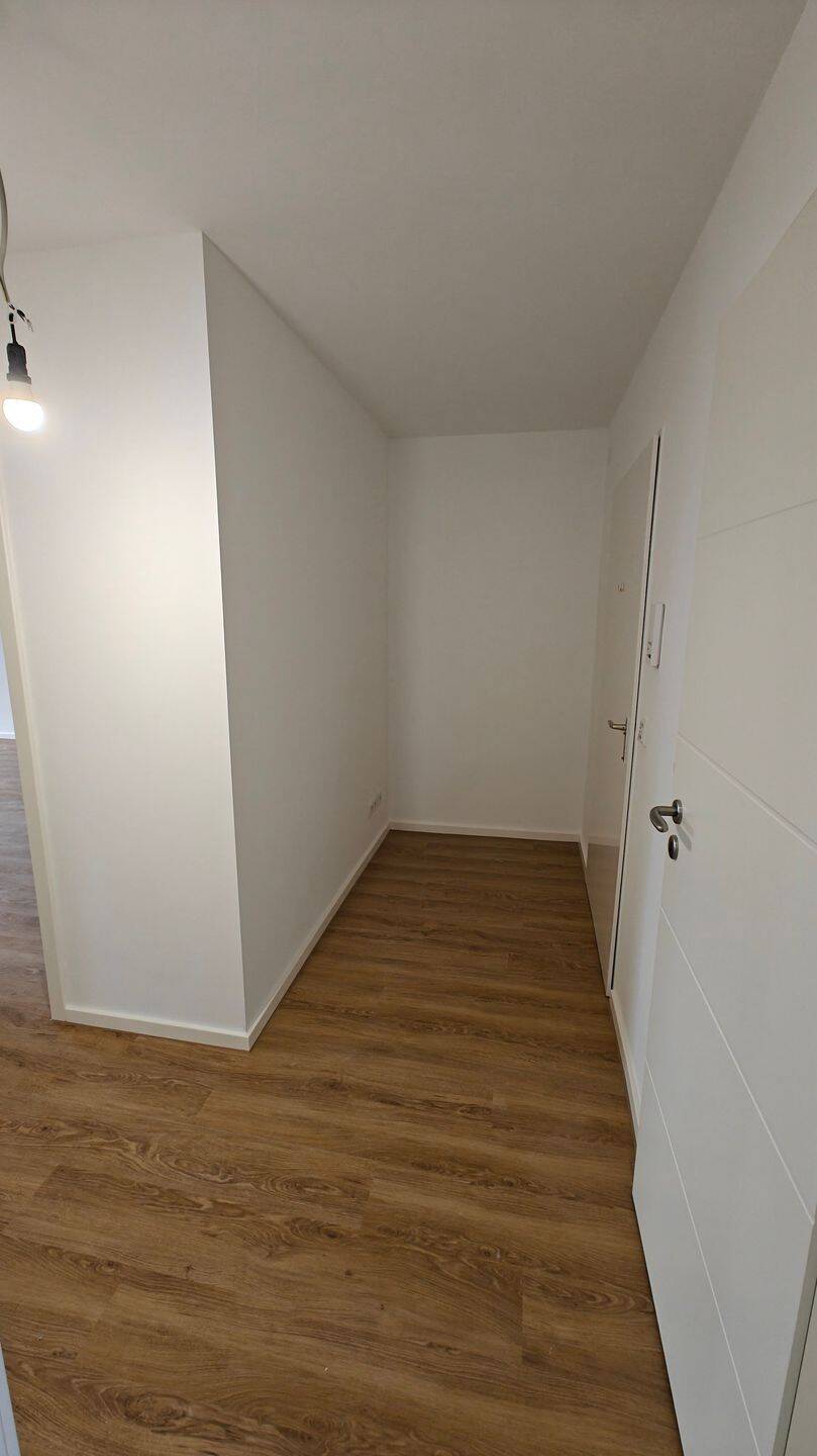 Modernisierte 2-Zimmer-Wohnung mit Balkon & Aufzug in Nürnberg-Röthenbach – sofort bezugsfrei – Nürnberg – Vorschaubild 8