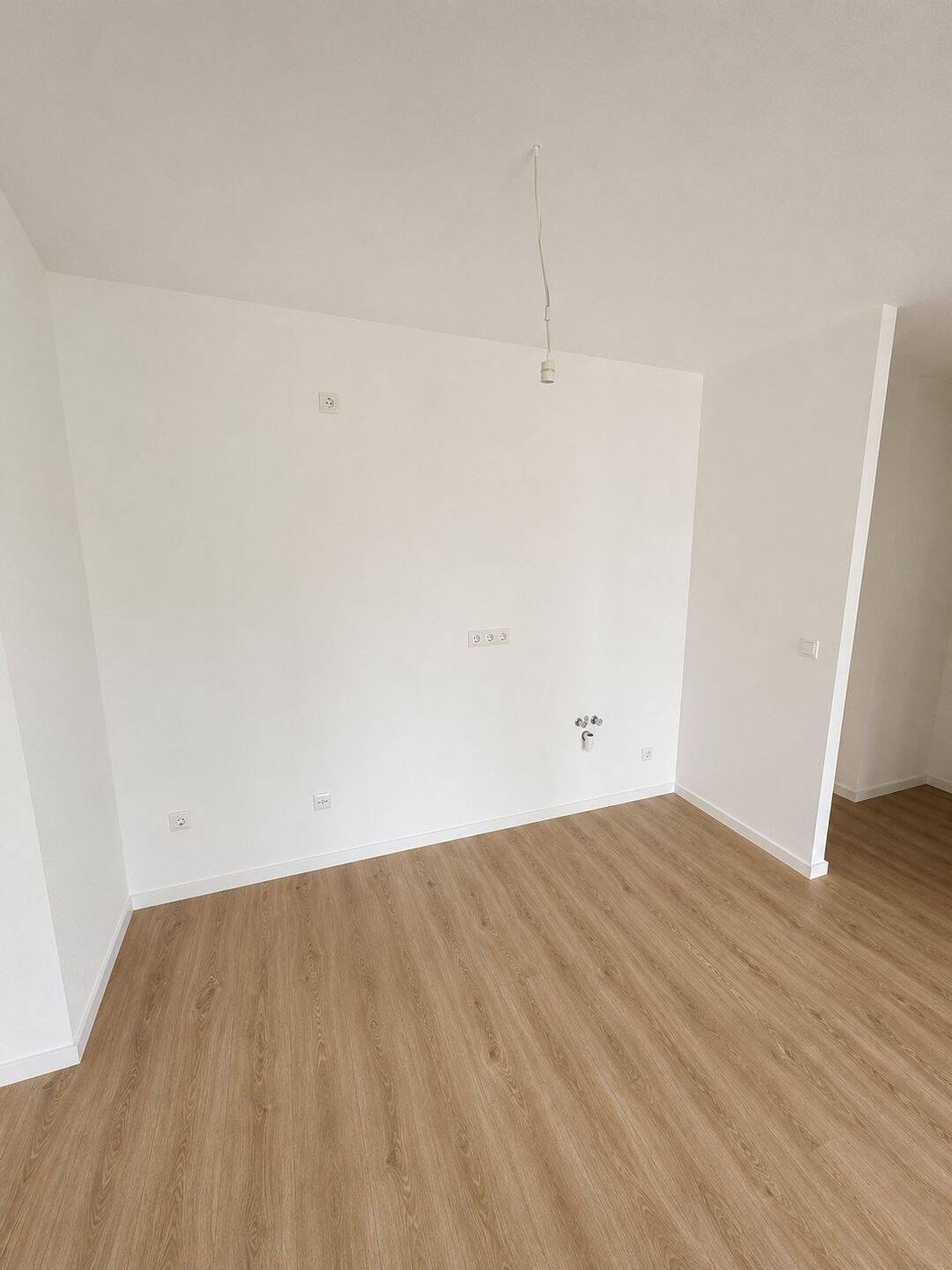 47125/90 Moderne 2-Zi.-Wohnung mit Balkon im Neubau von Düsseldorf-Rath sucht Nachmieter! – Düsseldorf – Vorschaubild 4