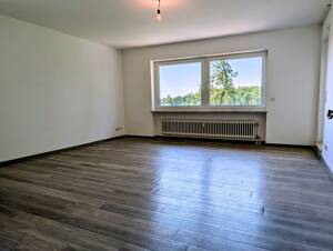 Sonnige 5-Zimmer-Wohnung mit traumhaftem Fernblick – 90513 Zirndorf – Vorschaubild 3