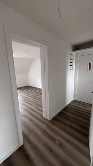 Wohnen auf der Altstadtinsel - Renovierte 3 Zimmerdachgeschosswohnung in der Beckergrube – 23552 Lübeck – Vorschaubild 5