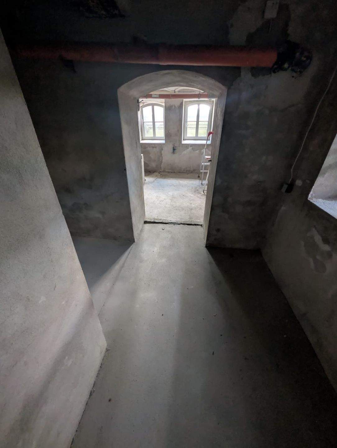 Großzügige Altbauwohnung mit Kachelöfen im historischen Bahnhof (ca. 180 m²) – Bützow – Vorschaubild 6
