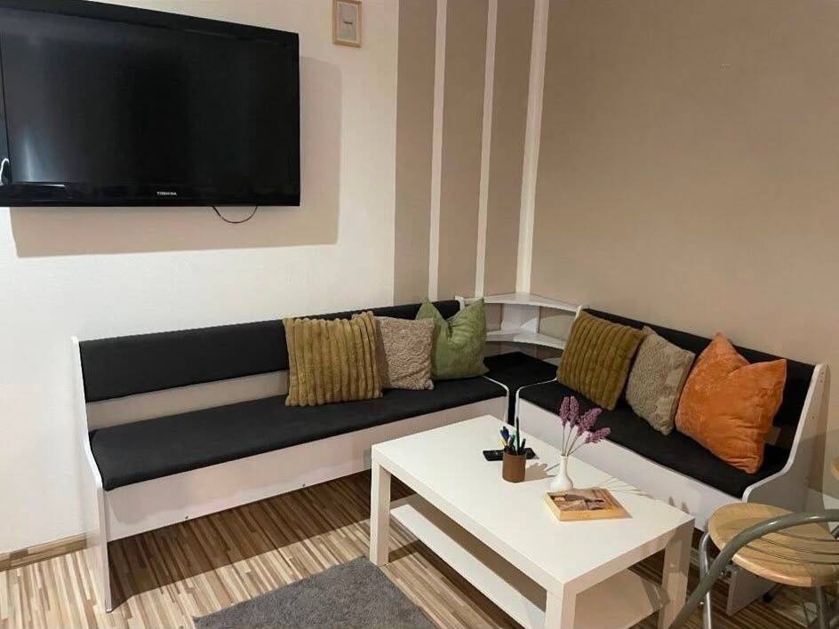 Nachmieter gesucht – Möbliertes 1-Zimmer-Apartment in Erlangen – Erlangen – Bild 1 von 5